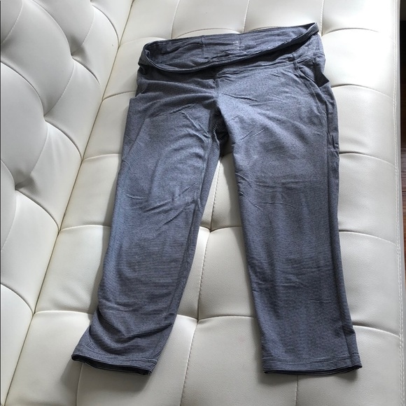 Yoga pants - Picture 1 of 3